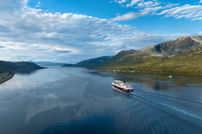 Grâce à son recentrage sur la Norvège, Hurtigruten a conforté sa place de référence sur cette destination auprès des voyageurs français © Hurtigruten / Espen Mills