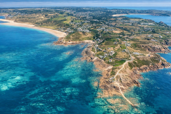 L'arrivée à Jersey depuis le hublot de l'avion.Photo : C.Hardin
