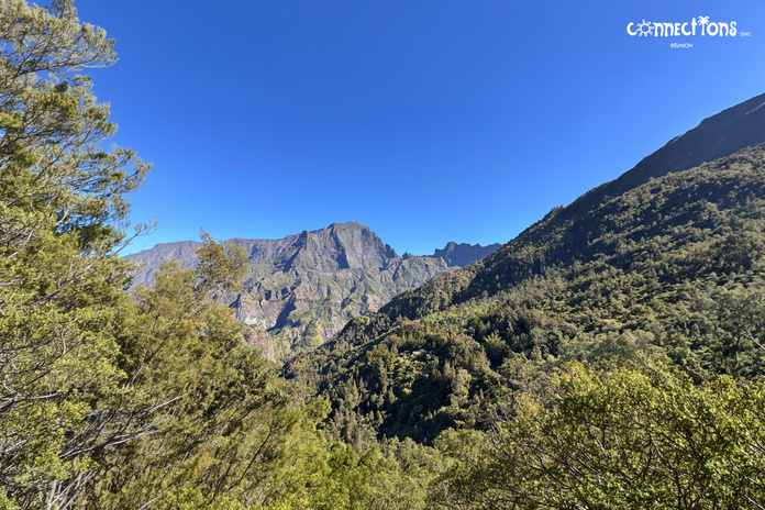 Au cœur du cirque de Cilaos © Maxime B.DELMAS – Connections Réunion