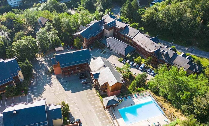 acancéole renforce sa présence à Ax-les-Thermes avec Les Chalets d'Ax*** - Photo Vacancéole