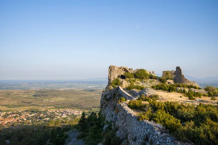 La canicule de juin ralentit la fréquentation touristique en Occitanie, Depositphotos.com