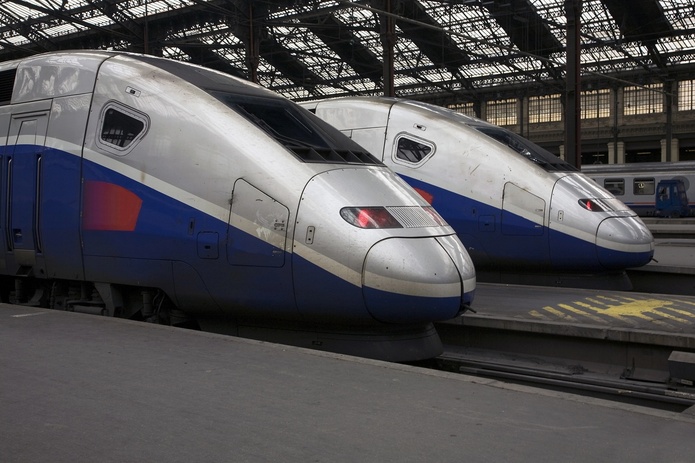 Grève SNCF du 10 juin : des perturbations sont à prévoir pour les TGV INOUI en France ou vers l'Europe, OUIGO, TGV Lyria, avec en moyenne 2 TGV sur 3 en circulation - DepositPhotos.com, shadow69
