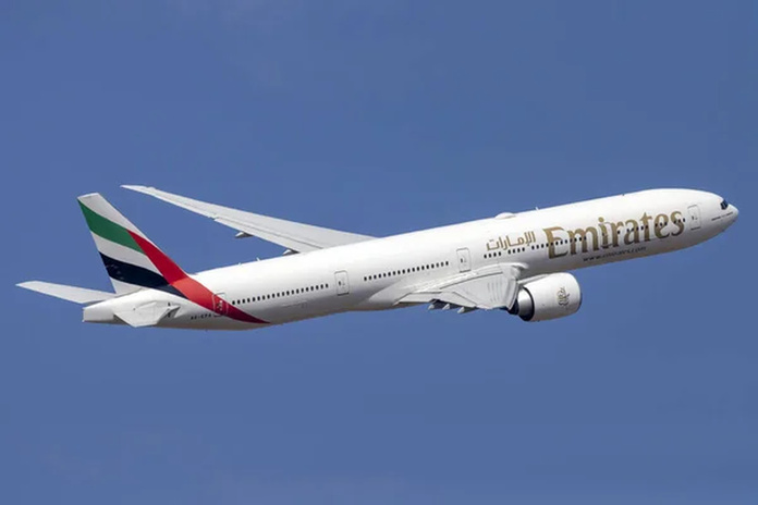 Emirates lance une campagne de recrutement pour ses équipages dans cinq villes françaises, Depositphotos.com photo by Photo by gordzam Emirates lance une campagne de recrutement pour ses équipages dans cinq villes françaises, Depositphotos.com photo by Photo by gordzam