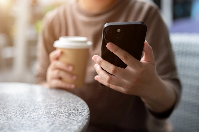 Radisson Hotel Group s’associe à Accenture pour lancer une application de découverte hôtelière sur ChatGPT - Depositphotos.com @BongkarnGraphic Radisson Hotel Group s’associe à Accenture pour lancer une application de découverte hôtelière sur ChatGPT - Depositphotos.com @BongkarnGraphic
