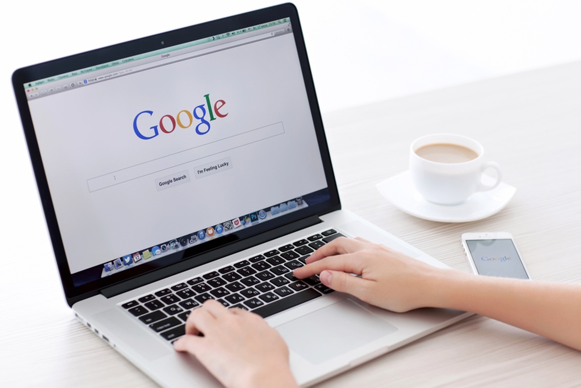 Google restreint son moteur de recherche dédié aux vols et aux hôtels en Europe.@depositphotos/prykhodov