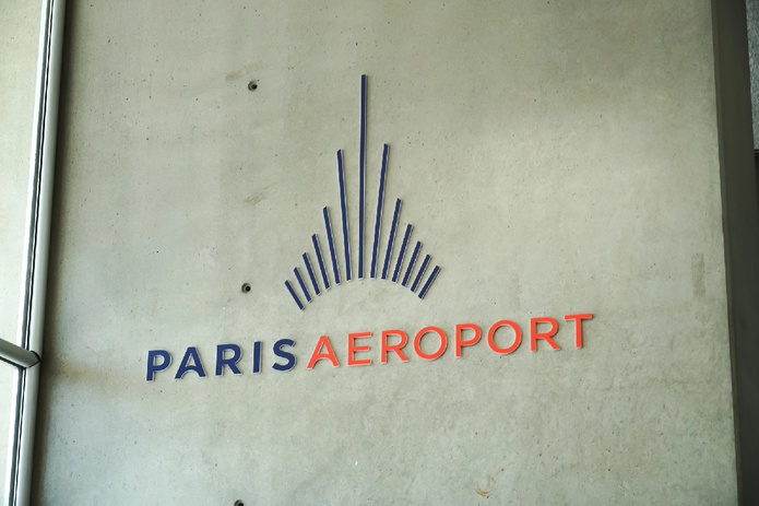 Les aéroports français dénoncent le projet de hausse de taxe du PLF 2027 - Depositphotos.com Auteur info.cineberg.com Les aéroports français dénoncent le projet de hausse de taxe du PLF 2027 - Depositphotos.com Auteur info.cineberg.com