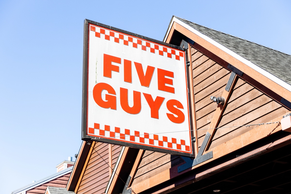 Travelmation s’associe à Five Guys Vegas pour organiser des mariages dans deux restaurants de l’enseigne.@depositphotos/j.hendrickson3