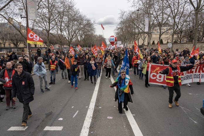 En raison des manifestations, les Etats-Unis ont classé la France au niveau 2, « prudence accrue ». @depositphotos/frlegros